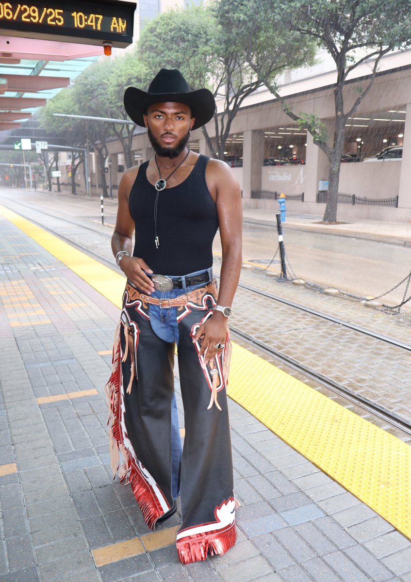 This ain’t Texas… oh wait #CowboyCarterTour