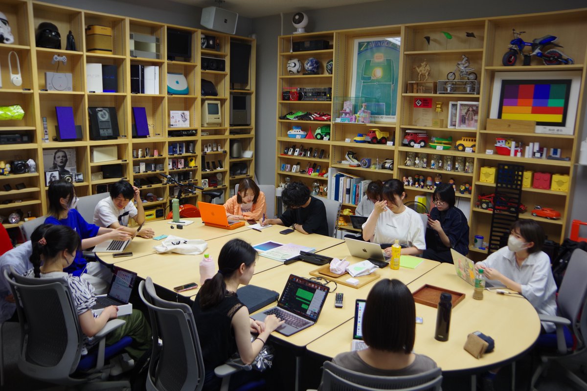 多摩美フリーペーパーRAW tweet media