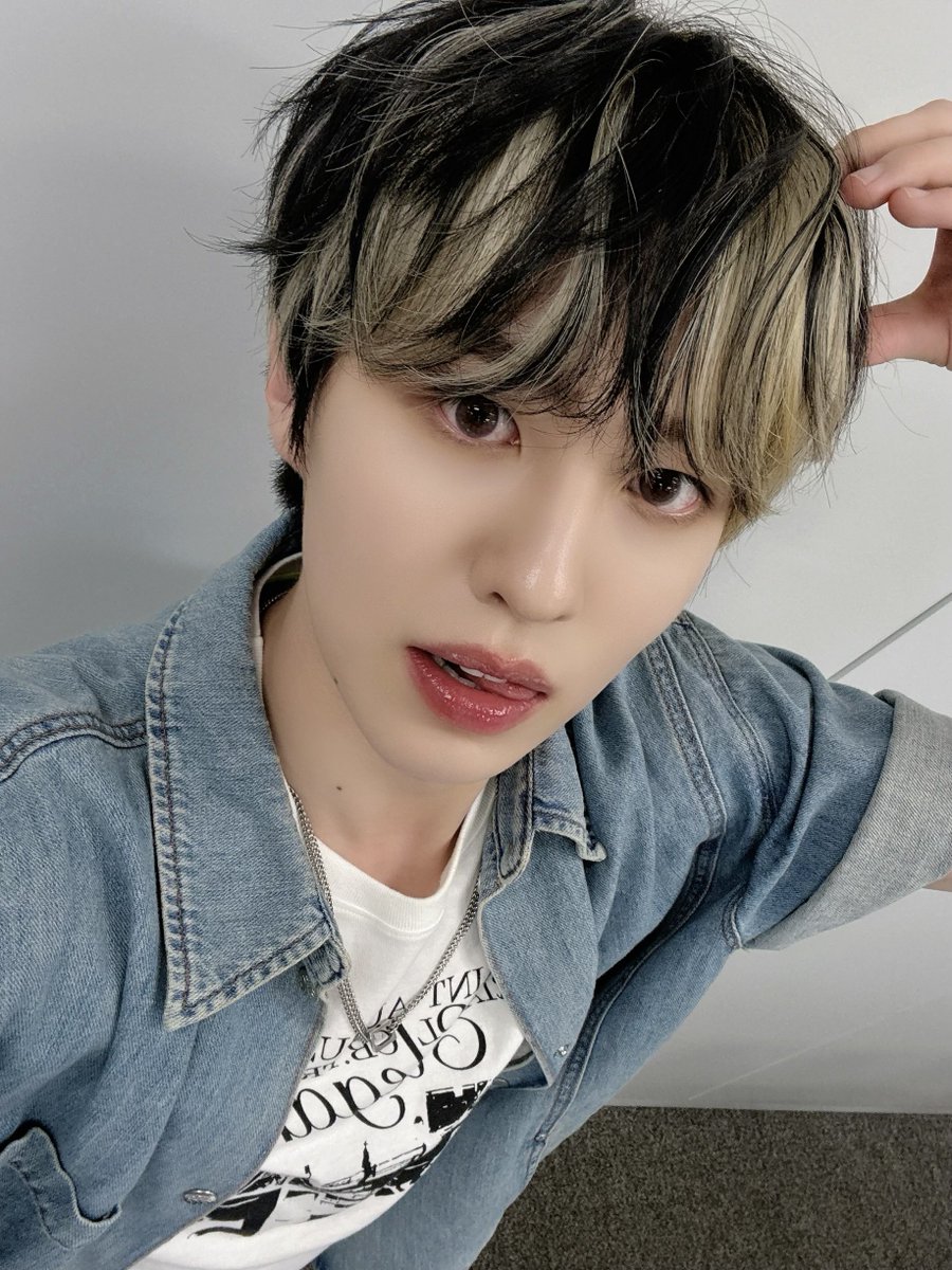 by_EPEX's tweet photo. 사랑만 줄게 제니스😽🧡

#EPEX #이펙스 #AYDEN #에이든 https://t.co/pMCqolI1Bj