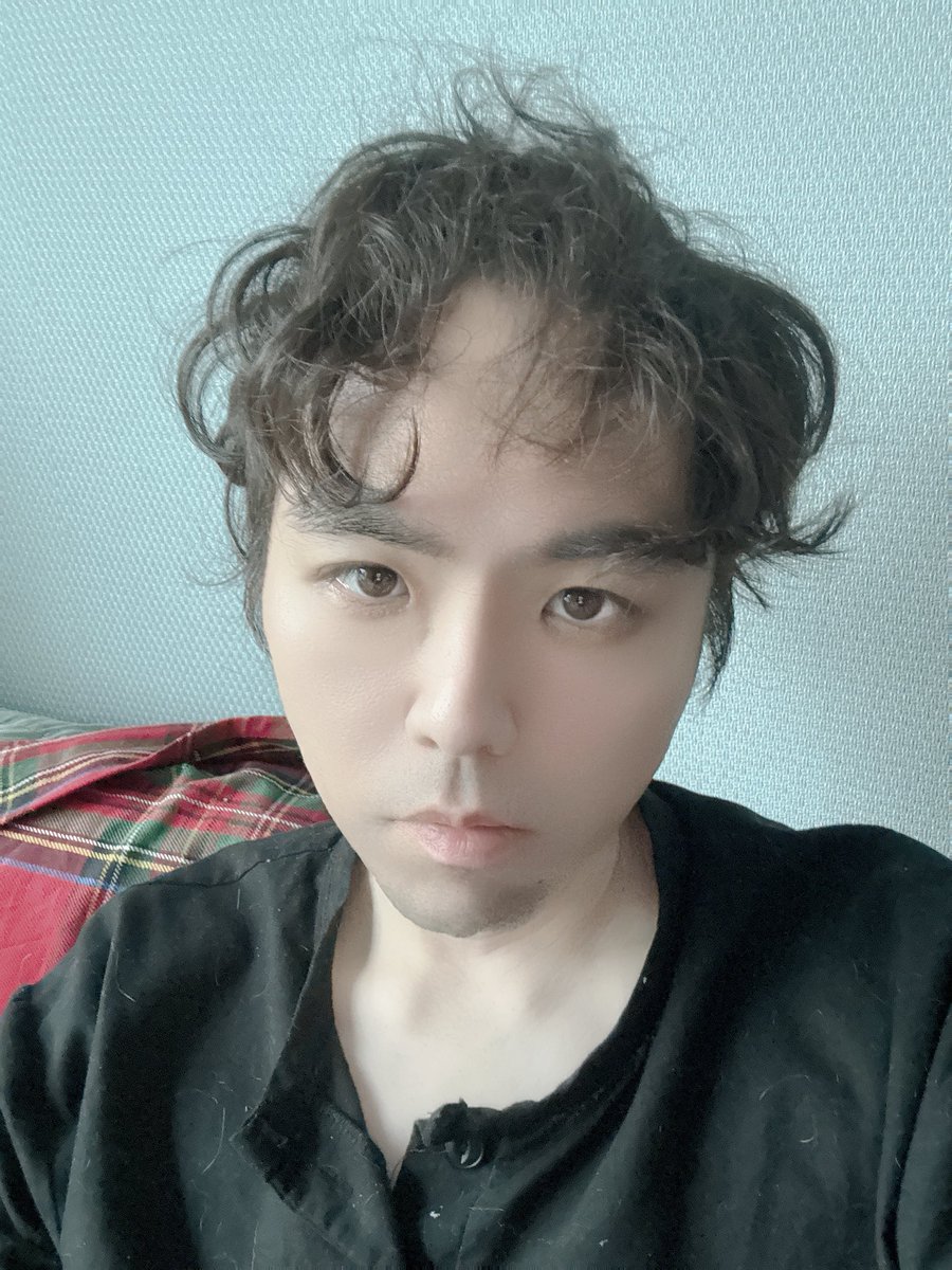 최근 몸이 안좋아서 10킬로가 빠져버린 주인장.
맛탱이가 가버린 것이에요.