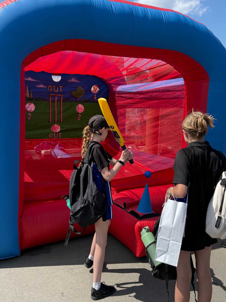 Some Year 7 students went to Edgbaston Stadium to watch a women's cricket match between Birmingham Bears vs Essex Women. All the students had an amazing time, especially in the glorious sunshine and had the chance to practice their batting skills.

<a href="/EssexWomen/">Essex Women's Cricket 🏏</a> <a href="/WarwickshireCCC/">Bears</a>