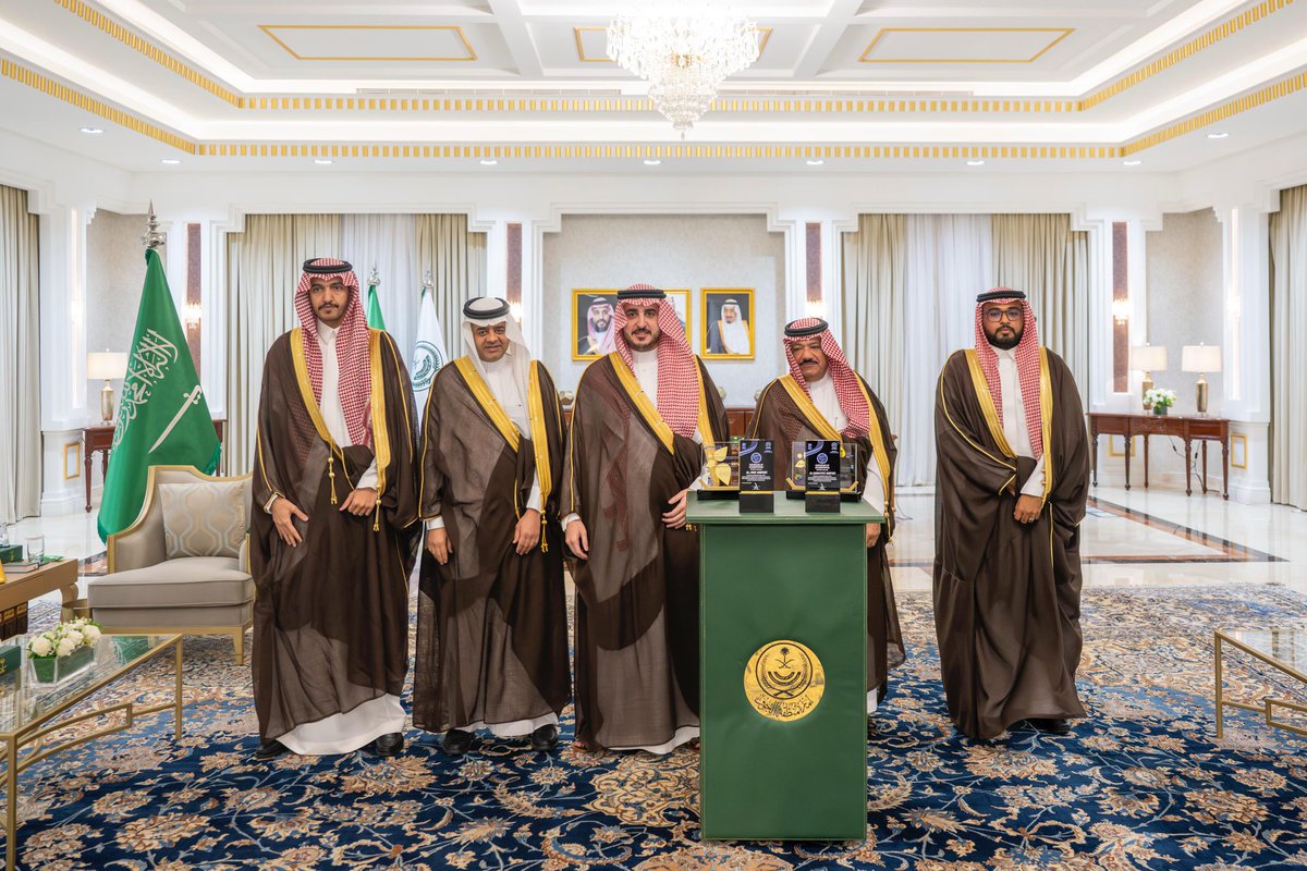 بطاقة استيعابية تبلغ 1.5 مليون مسافر سنويًّا.

سمو أمير #منطقة_الجوف يطّلع على تقرير تجمّع مطارات الثاني لعام 2024م، ويتابع مستجدات مشروع الصالة الجديدة بمطار الجوف الدولي.

spa.gov.sa/ar/w2349263