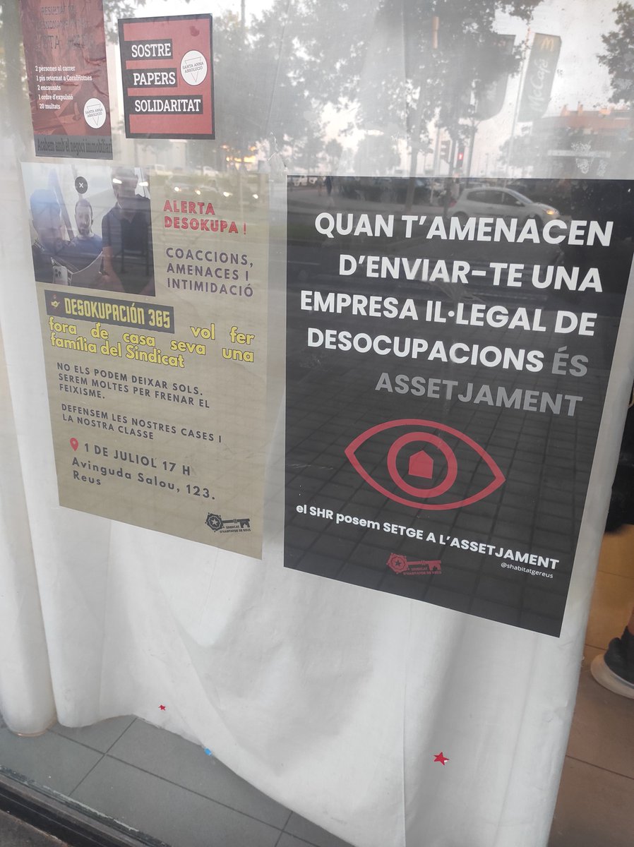 A Reus també hi ha assetjament immobiliari.
A Reus també hi ha amenaces contra inquilins.
A Reus també hi sobrevola el feixisme.

A Reus, dimarts 1 de juliol, un esquadró feixista amenaça de fer fora una família de ca seva.

NO HO PODEM PERMETRE!