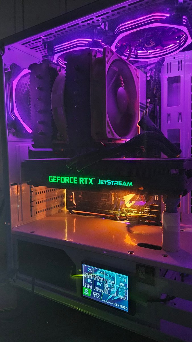 CxsJean's tweet photo. @paulbatistta Pra mim nada supera esse colosso, zero rgb mas imponente em tamanho e eficiência, noctua da aula nesse quesito https://t.co/1BRNIHBm7C