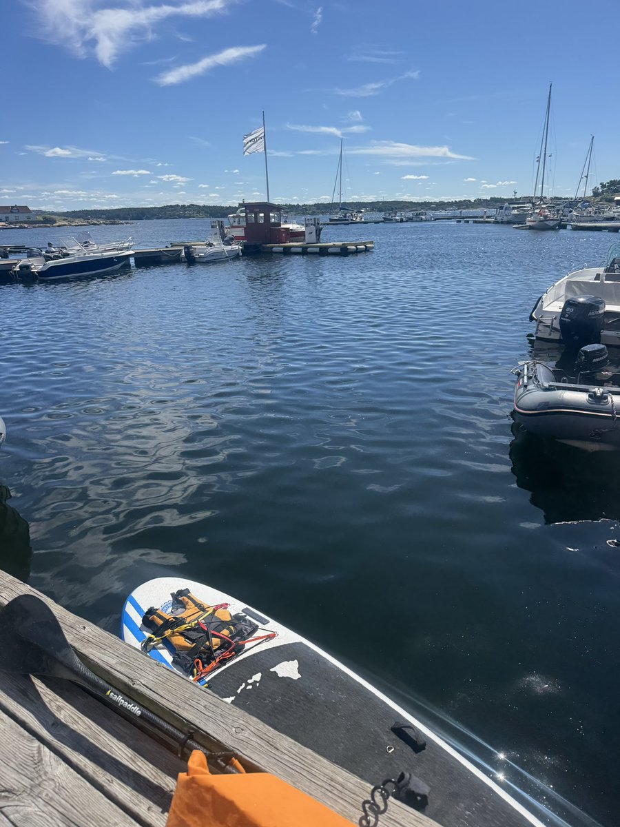 AForsberg's tweet photo. SUP @visithvaler Skjærhallen ☀️🏄🏼‍♂️ https://t.co/06L3urGQyD