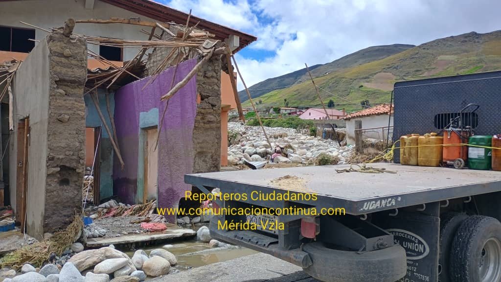 #30jun..Con fe en Dios comenzamos está semana...Arriba Corazones

Cuando extendemos una mano "sin protagonismo", estamos sembrando semillas de bondad en silencio.
MS