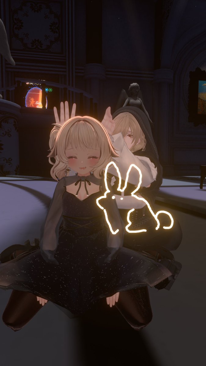 お客様が描いてくれたウサギさんと写真を撮っていたら兄さんが耳を作ってくれていました