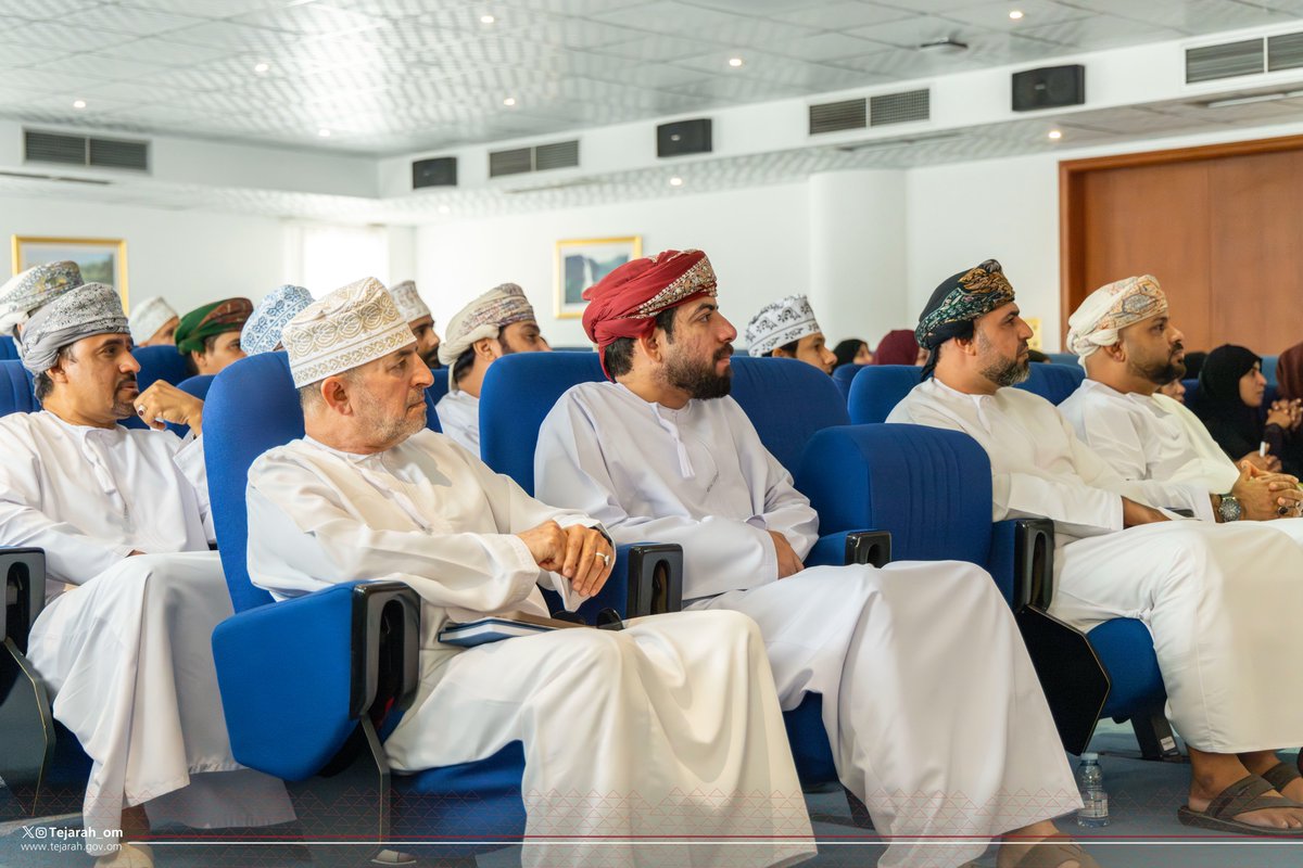 بهدف تعزيز جودة الخدمات المقدمة، عقدت الوزارة جلسة حوارية مع أصحاب مراكز سند للخدمات، ناقشت خلالها خدمات الملكية الفكرية والتجارة الإلكترونية، واستعراض التحديثات الجديدة في البوابة الإلكترونية لمراكز سند.