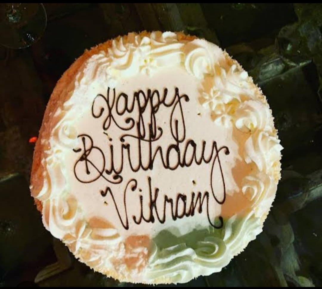 Birthday Cake Dear Friends ke liye