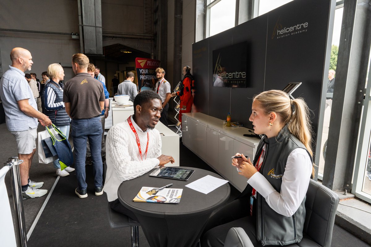 ✈️ What do you want to fly? With over 25 exhibitors attending, Pilot Careers Live Manchester has everything you need to know, from airliners to helicopters. 🚁 Book tickets now: bit.ly/PCLManc