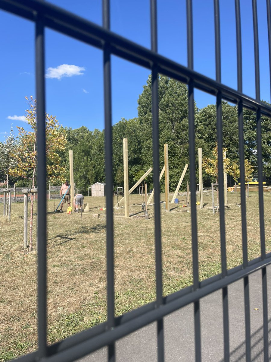 PerryCourtPri's tweet image. Check it out! Our new outdoor classroom has been started! Thank you @JohnJamesFdn for you donation! We’re so excited!!!