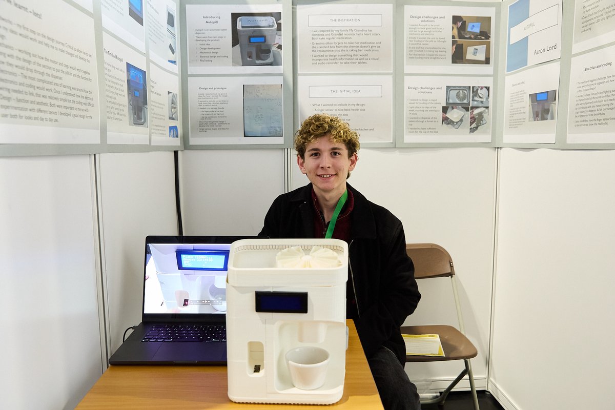 EUKEducation's tweet image. Hear from our amazing young winners! 🏆 🙌
The big winners of @BigBangUKSTEM The Big Bang Competition have shared their #STEM inspiration and motivation for entering the UK’s top STEM competition for young people.
Read the story: eukeducation.org.uk/latest-news/ne…