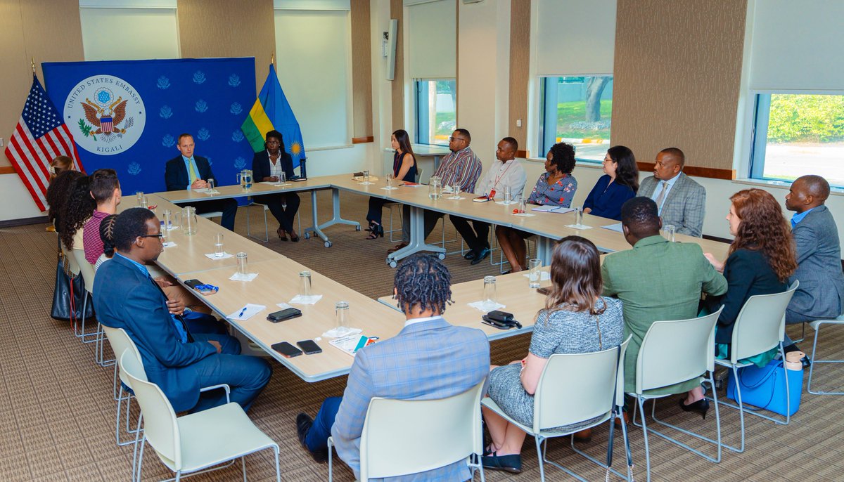 Ambassador Eric Kneedler (@usambrwanda) on Twitter photo Great hosting @MillerCenterSCU, Santa Clara University, and CEOs from @Jibu and @InkomokoBiz today. U.S. universities and enterprises are helping to power innovation across Rwanda. Excited to keep building together. #USAinRwanda #InnovatingTogether Great hosting @MillerCenterSCU, Santa Clara University, and CEOs from @Jibu and @InkomokoBiz today. U.S. universities and enterprises are helping to power innovation across Rwanda. Excited to keep building together. #USAinRwanda #InnovatingTogether