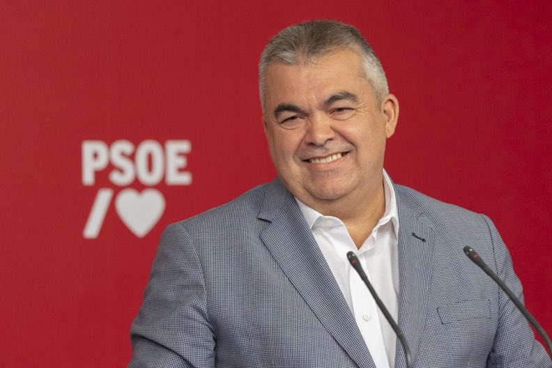 🚨 ÚLTIMA HORA: Envían a prisión al presidente del Partido Socialista Obrero Español, Santos Cerdán, por corrupción. #PSOE #España 🇪🇸