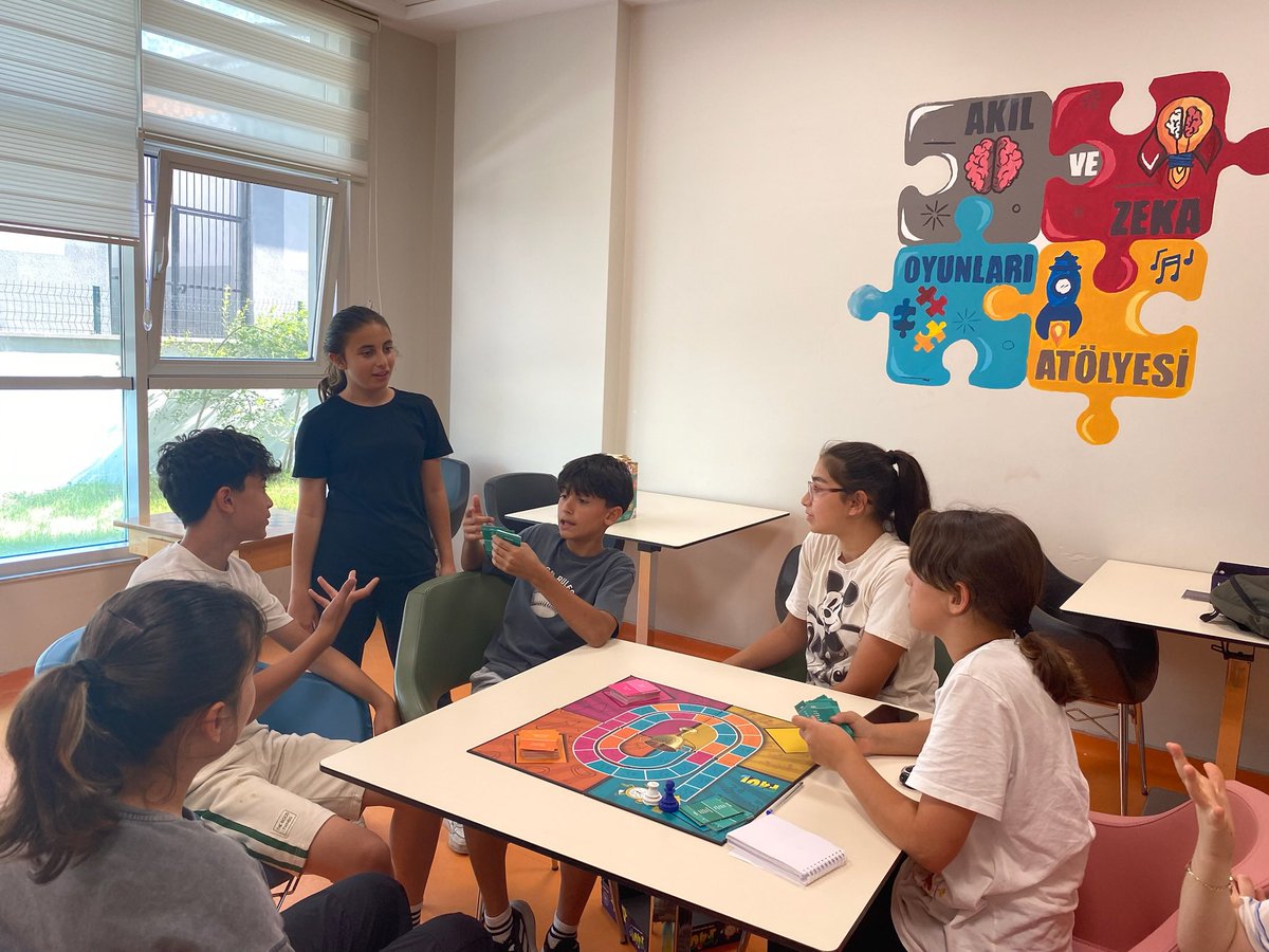 Gençlik Yaz okulu gençliğin enerjisiyle birlikte dolu dolu etkinliklerle başladı 🤗✨

Aramıza katılmak isteyen 9-12 ve 13-15 yaş gruplarını bekliyoruz.🤗

#Gsbgm 
#GSBGençlikYazOkulu
