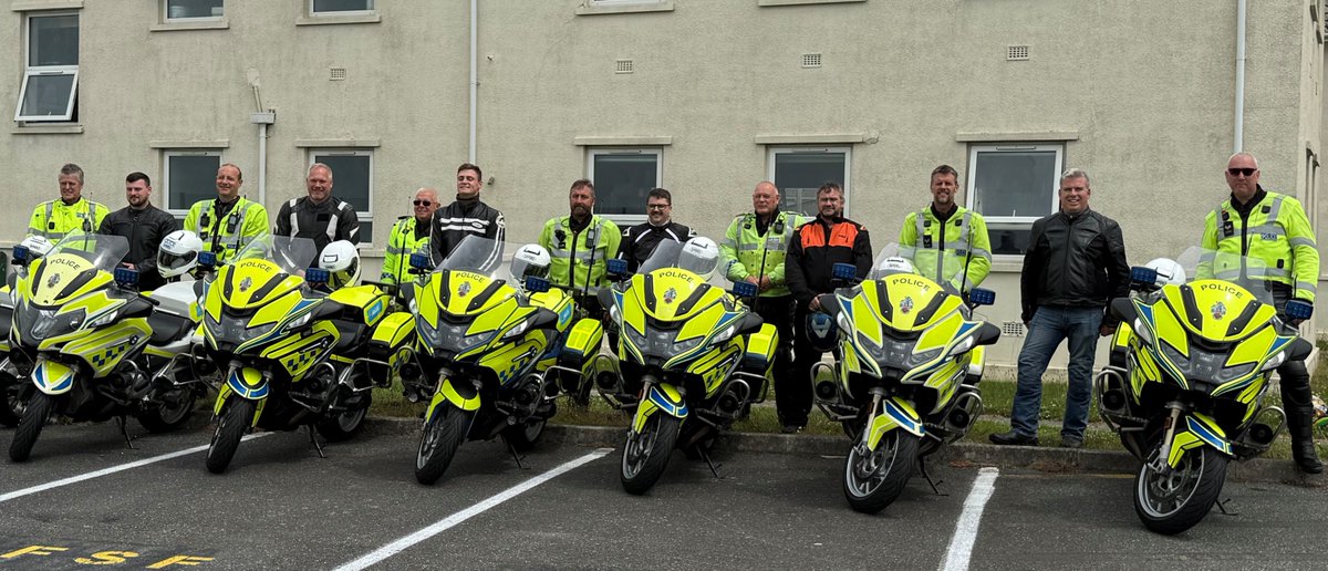 RNASCuldrose's tweet image. Many thanks to Devon and #Cornwall Police Road Safety Team who came to Culdrose last week to run a motorbike safety course. Military and civilians took part in 3 hours of theory on bike safely and spotting hazards followed by a 3-hour observed ride-out. Thanks @DC_Police