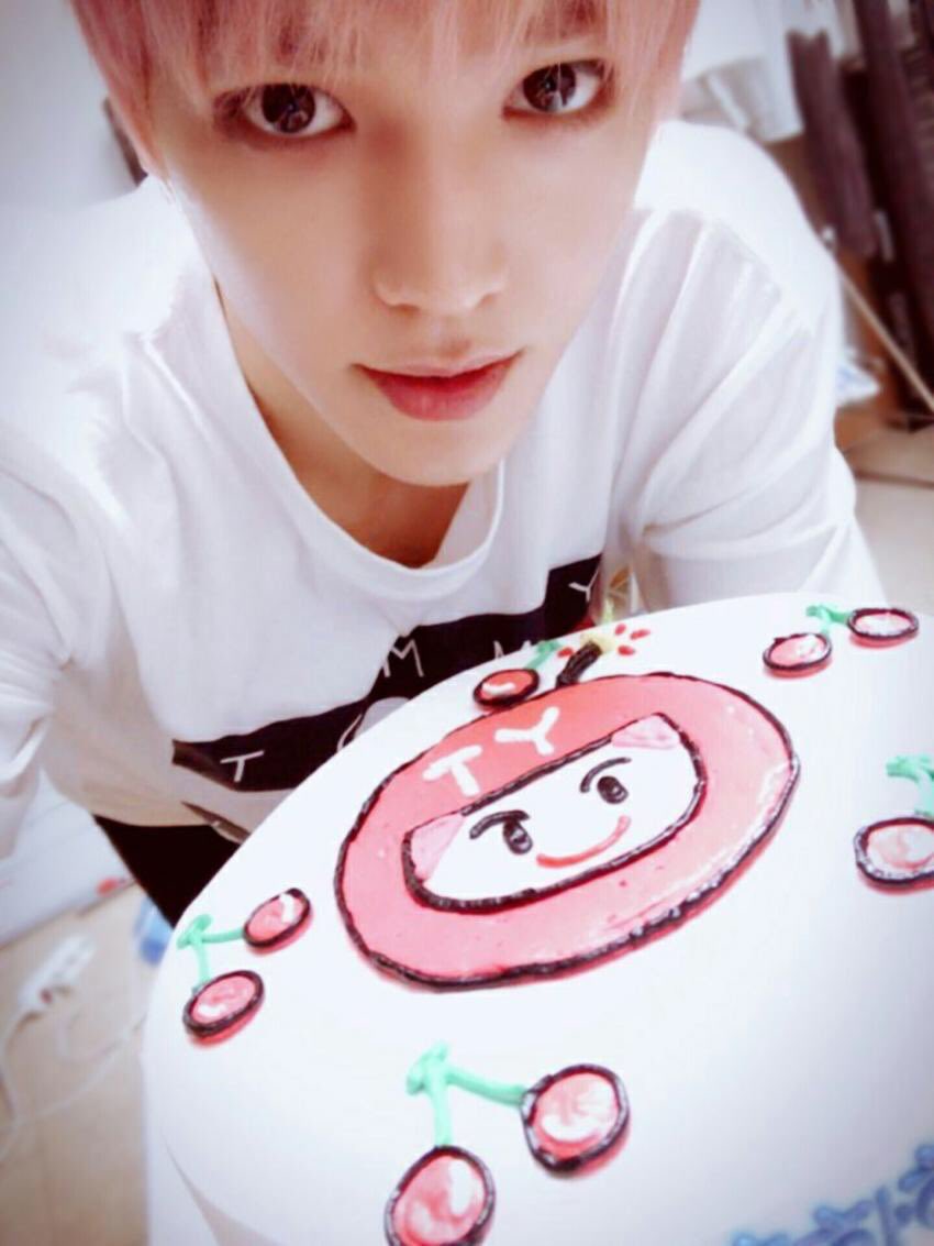 Cloud9Alexius's tweet photo. #TAEYONG30thChapter
❤️ https://t.co/9TEznOsbzz