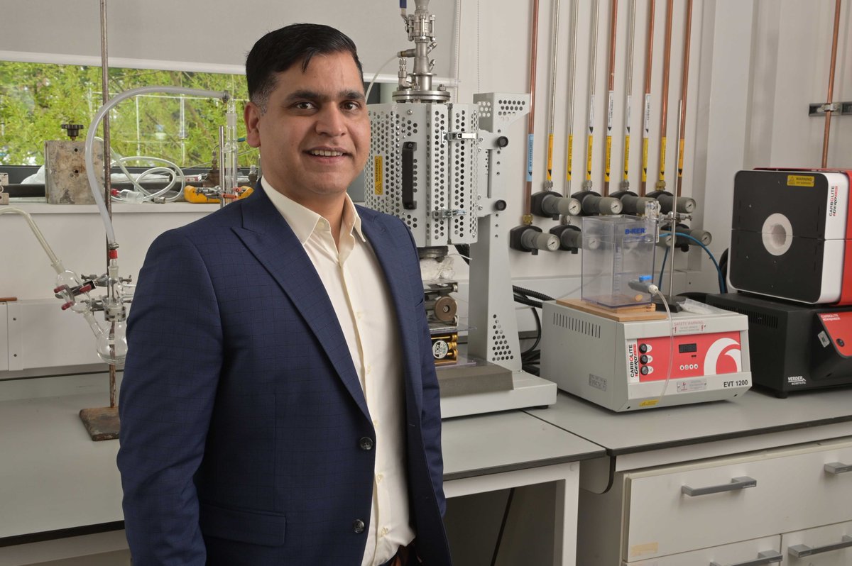 Aston University PR (@astonpress) on Twitter photo 🇺🇦|Researchers <a href="/AstonEPS/">Engineering@Aston</a> are helping keep Ukrainian families safe against Russian bombardment
❄️Kyiv-based Prof Borys Basok is working with researchers on heat pumps for #Ukraine's extreme winters
🔥System generates 4x more heat than normal heating
👉tinyurl.com/h3m6rfu3 🇺🇦|Researchers <a href="/AstonEPS/">Engineering@Aston</a> are helping keep Ukrainian families safe against Russian bombardment
❄️Kyiv-based Prof Borys Basok is working with researchers on heat pumps for #Ukraine's extreme winters
🔥System generates 4x more heat than normal heating
👉tinyurl.com/h3m6rfu3