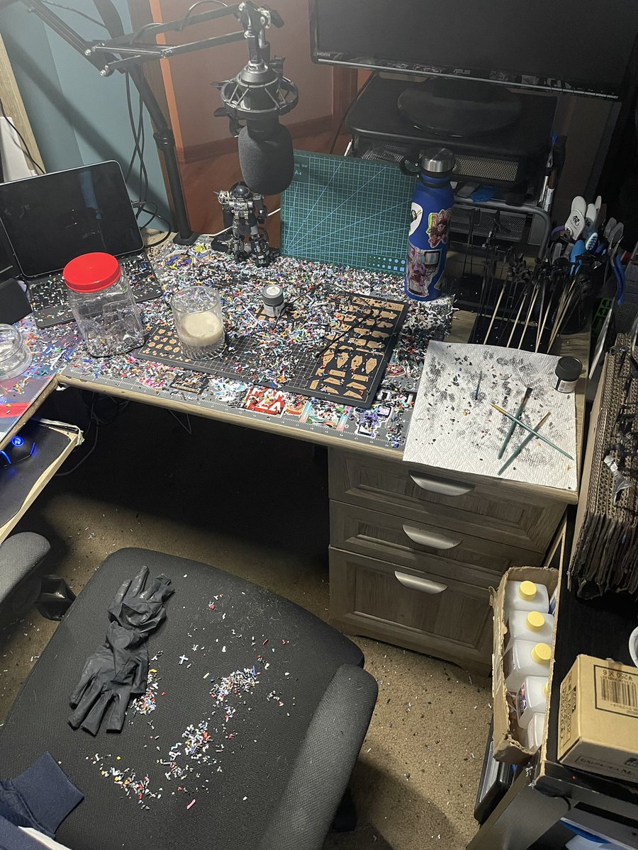 oldtype85's tweet image. Worth…every…nub.

Yooo what an amazing event!! Amazing job by @plamoweekender staff!!! Thanks to all those who donated and hung out!!