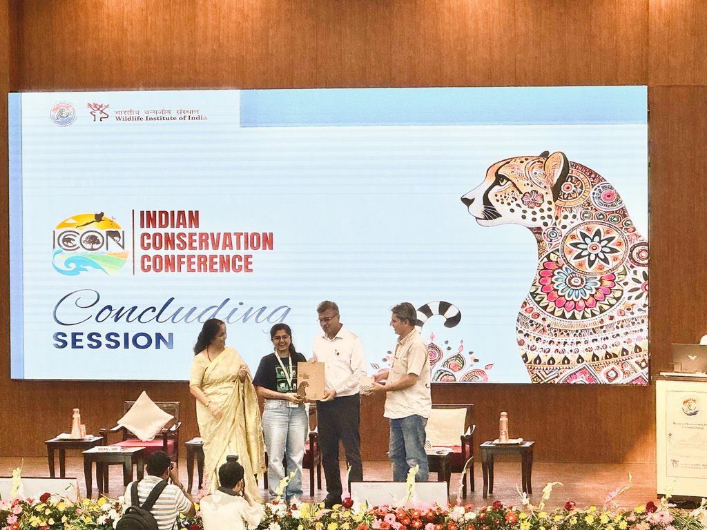 Biology-PDF IISERM (@pdfiisermohali) on Twitter photo 🥳🥳 Big congratulations to Kanika (<a href="/Kanika_R94/">Kanika Rajput</a>) from BEL <a href="/lab_behavioural/">Behavioural Ecology Lab (BEL @ IISER Mohali)</a> <a href="/IiserMohali/">IISER Mohali</a> for winning the Best Oral Presentation Award at <a href="/iccon_india/">ICCON 2025</a> <a href="/wii_india/">Wildlife Institute of India</a>! 🏆
She presented her #PhD work on the Jungle Babbler movement ecology.
Well done, Kanika! 👏🐦 🥳🥳 Big congratulations to Kanika (<a href="/Kanika_R94/">Kanika Rajput</a>) from BEL <a href="/lab_behavioural/">Behavioural Ecology Lab (BEL @ IISER Mohali)</a> <a href="/IiserMohali/">IISER Mohali</a> for winning the Best Oral Presentation Award at <a href="/iccon_india/">ICCON 2025</a> <a href="/wii_india/">Wildlife Institute of India</a>! 🏆
She presented her #PhD work on the Jungle Babbler movement ecology.
Well done, Kanika! 👏🐦