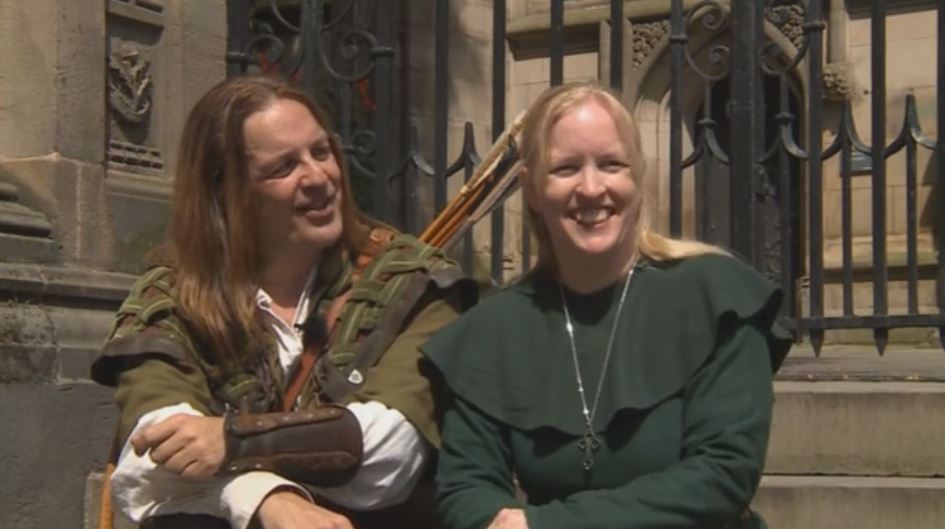 As a tribute to Tim and Sally Pollard, following the sad weekend news of Tim's death, at 7pm tonight there will be another chance to see A Day in the Life: Robin Hood, first broadcast by @notts_tv in 2014.