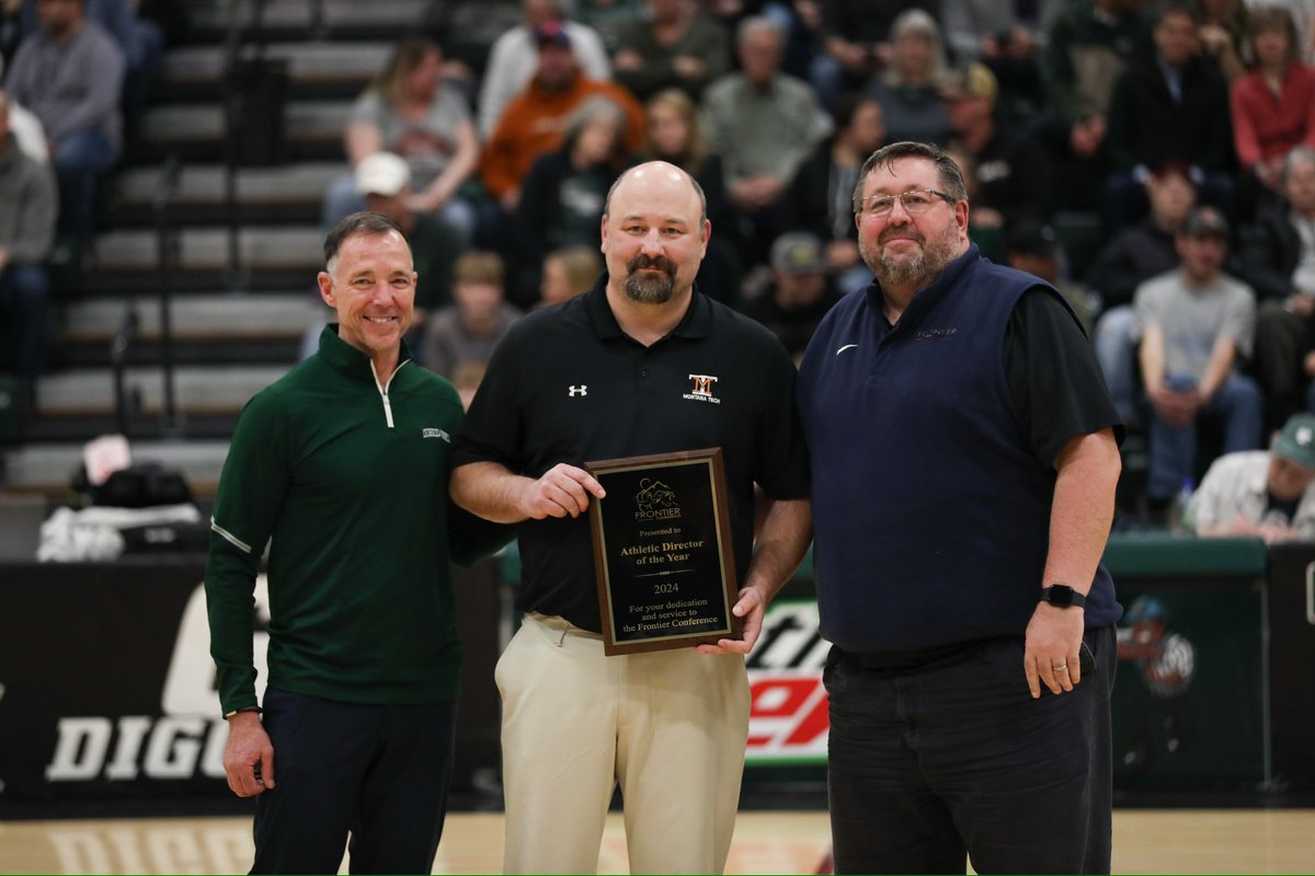 Today marks Dr. Les Cook’s last official day as chancellor of <a href="/montana_tech/">Montana Technological University</a>. Help us thank Dr. Cook and Stephanie for their unwavering support of Oredigger athletics and wish them the very best of luck in retirement! #RollDiggs ⚒️