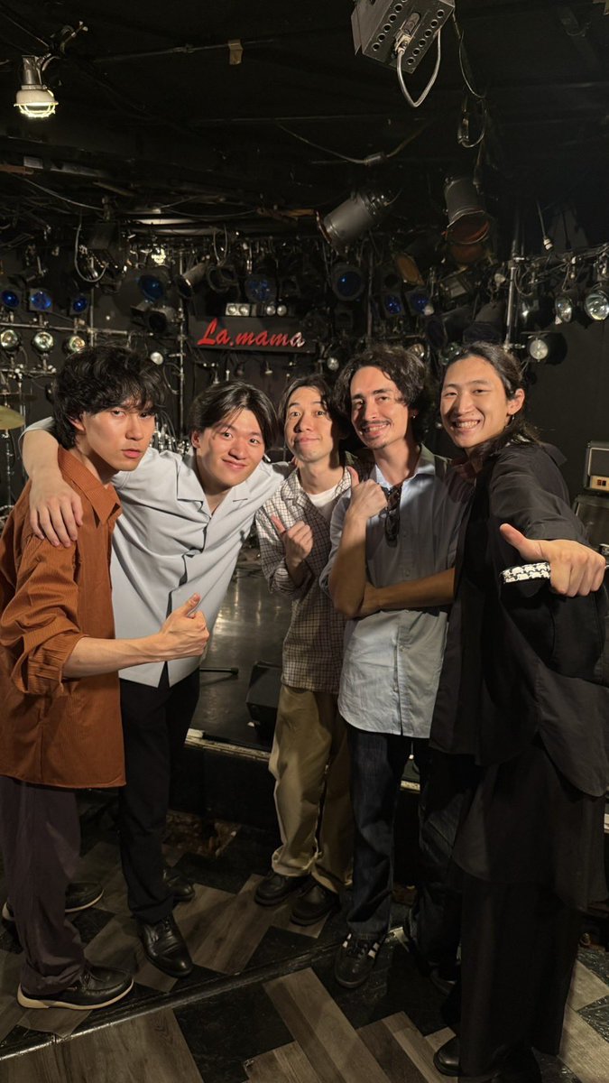 『RINGOOO A GO-GO』
at 渋谷La.mama

Setlist
1. Rise
2. Dawn
3. 沬先 (misaki)
4. Day Trip
5. Swell

遅い時間でしたがご来場いただいた皆様、ありがとうございました！！