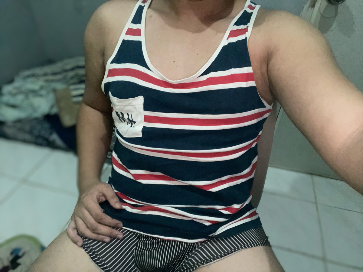 jonahsimmss's tweet photo. Grabe nga stomach in https://t.co/aE5uDIf1fg