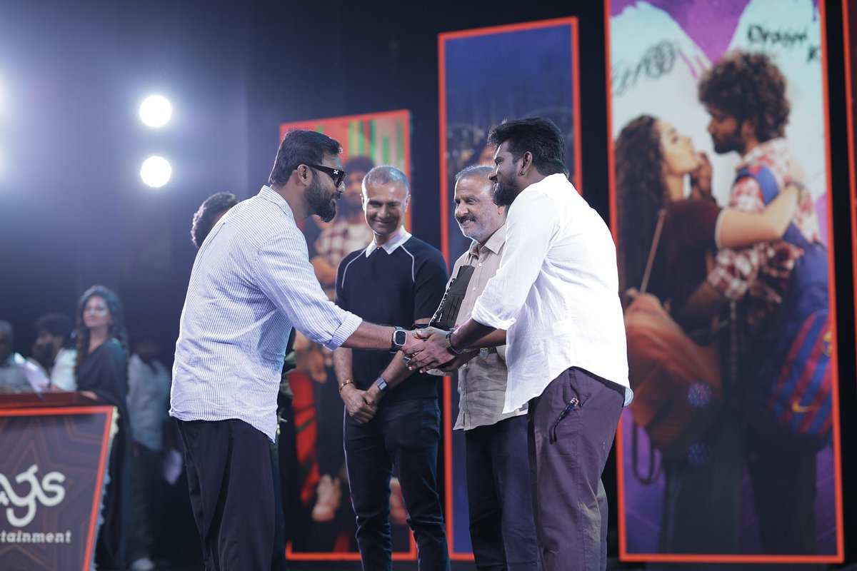 PraveenRaja_Off's tweet image. Absolute blast of an experience styling The Dragon @pradeeponelife . What a fun ride ! Thank you @Dir_Ashwath @Ags_production @archanakalpathi mam for all the trust and love. Well deserved 100 days.
Thanks to my team without whom none of this is possible.