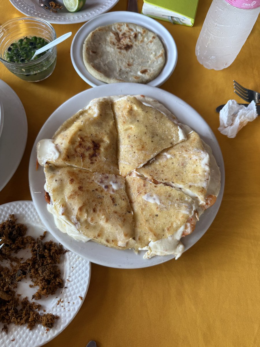 Minilla de Hermanos Escanga en Sánchez Magallanes. 
Piguas al amashito de Los Selván en Tierra colorada. 
Horneado de pavo de Las Mañanitas en Comalcalco. 
Tortilla al asadero de La Posta en Paraíso. 
Tabasco y sus maravillosos cocinas 💚🤤