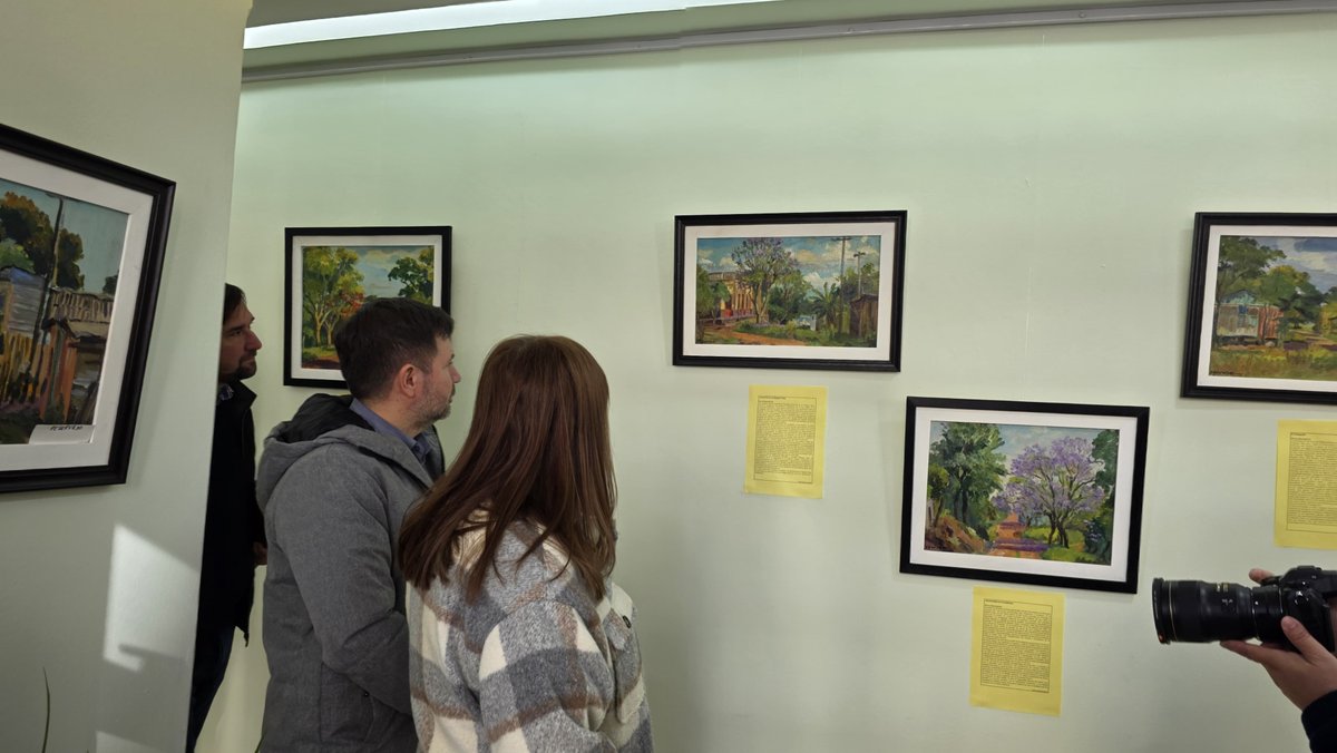 Participamos en la Cámara de Representantes, de la inauguración de la exposición "Kowalski: el ojo de la memoria. Mi Posadas se fue, pero quedó en mis cuadros", una muestra que nos sumerge en la Posadas de antaño a través de la mirada única del pintor Zygmunt Kowalski.

#Misiones