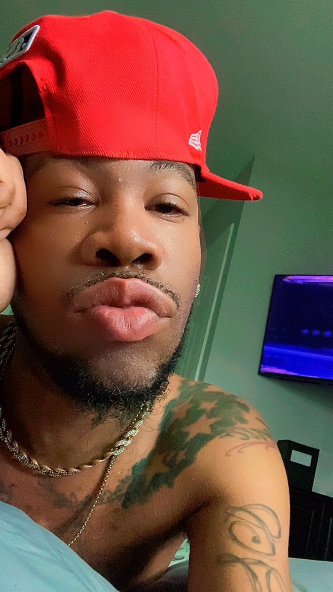 Baddistjawn05's tweet photo. Good morning ☀️ home in PHILLY… 
Bout to pack up my things and start my day heading back to NYC my second home. #badjawn #jawn #phillyjawn #NYC https://t.co/doSXJYRa7S