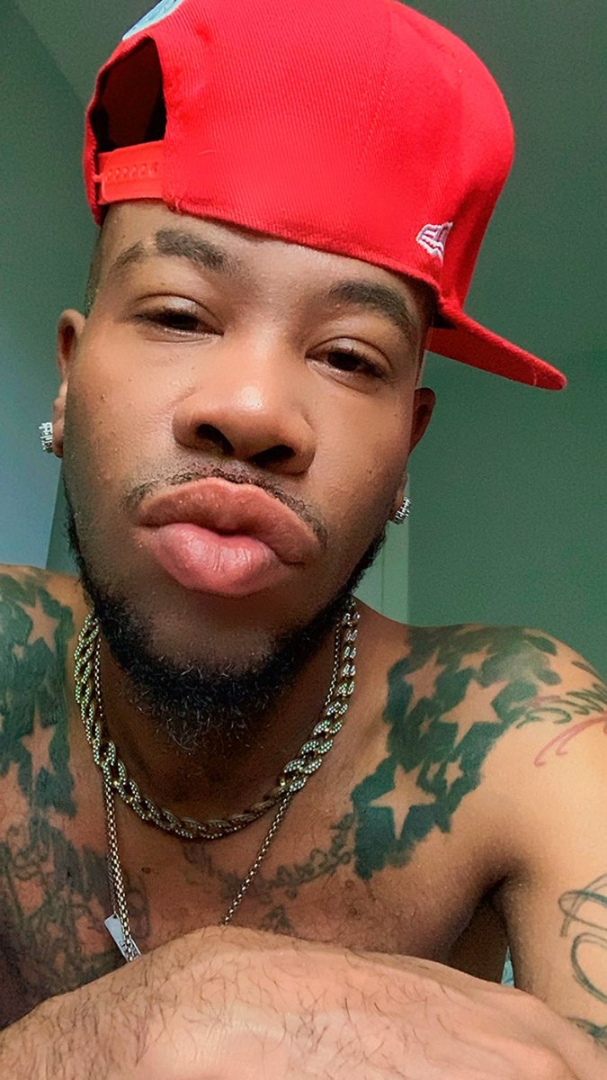 Baddistjawn05's tweet photo. Good morning ☀️ home in PHILLY… 
Bout to pack up my things and start my day heading back to NYC my second home. #badjawn #jawn #phillyjawn #NYC https://t.co/doSXJYRa7S