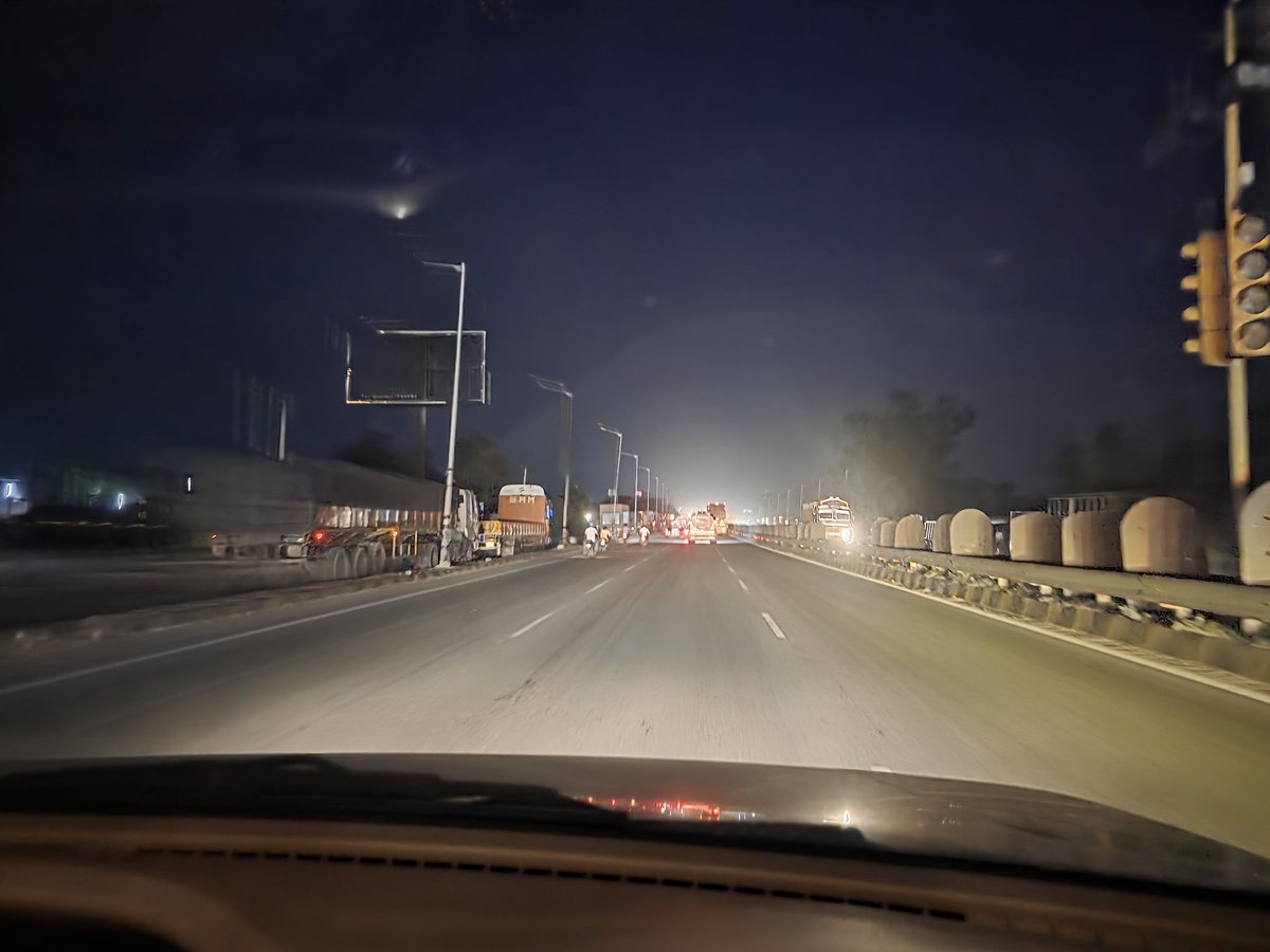 Abhikhullar89's tweet image. @BJP4Rajasthan @BhajanlalBjp @KumariDiya @nitin_gadkari @NHAI_Official Kindly see i have been reporting matters to you on Ajmer Road nothing is happening. Kindly work on development of Rajasthan #workfordevelopment. #Streetlightsnotworking