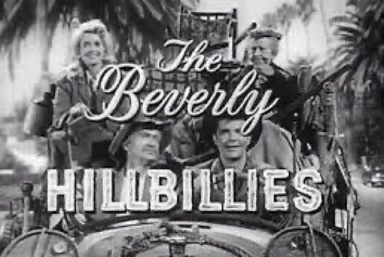 SaveRedlandLibr's tweet photo. 4:25pm TODAY on @TalkingPicsTV
1964, s2 Ep21 #Comedy series📺#TheBeverlyHillbillies "Son of Lafe Returns" directed by #RichardWhorf & written by #PaulHenning + #MarkTuttle
🌟#BuddyEbsen #IreneRyan #DonnaDouglas #MaxBaerJr #PeterWhitney #RaymondBailey #NancyKulp #ConlanCarter https://t.co/Is4AImJSjN