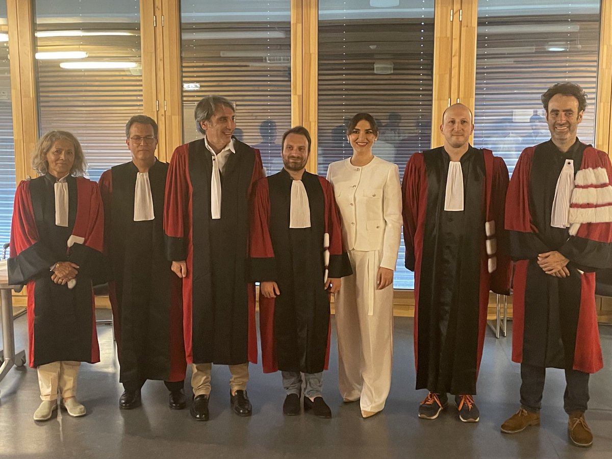 Pierre ESPLUGAS-LABATUT (@pierreesplugas) on Twitter photo Dans la chaleur Grenebloise, soutenance de thèse ##Droit électoral d’Adele Abdallah, dir. <a href="/romainrambaud1/">Romain Rambaud</a> « La représentation multi-confessionnelle au Liban » <a href="/HiamFree/">Hiam Mouannès</a> Dans la chaleur Grenebloise, soutenance de thèse ##Droit électoral d’Adele Abdallah, dir. <a href="/romainrambaud1/">Romain Rambaud</a> « La représentation multi-confessionnelle au Liban » <a href="/HiamFree/">Hiam Mouannès</a>