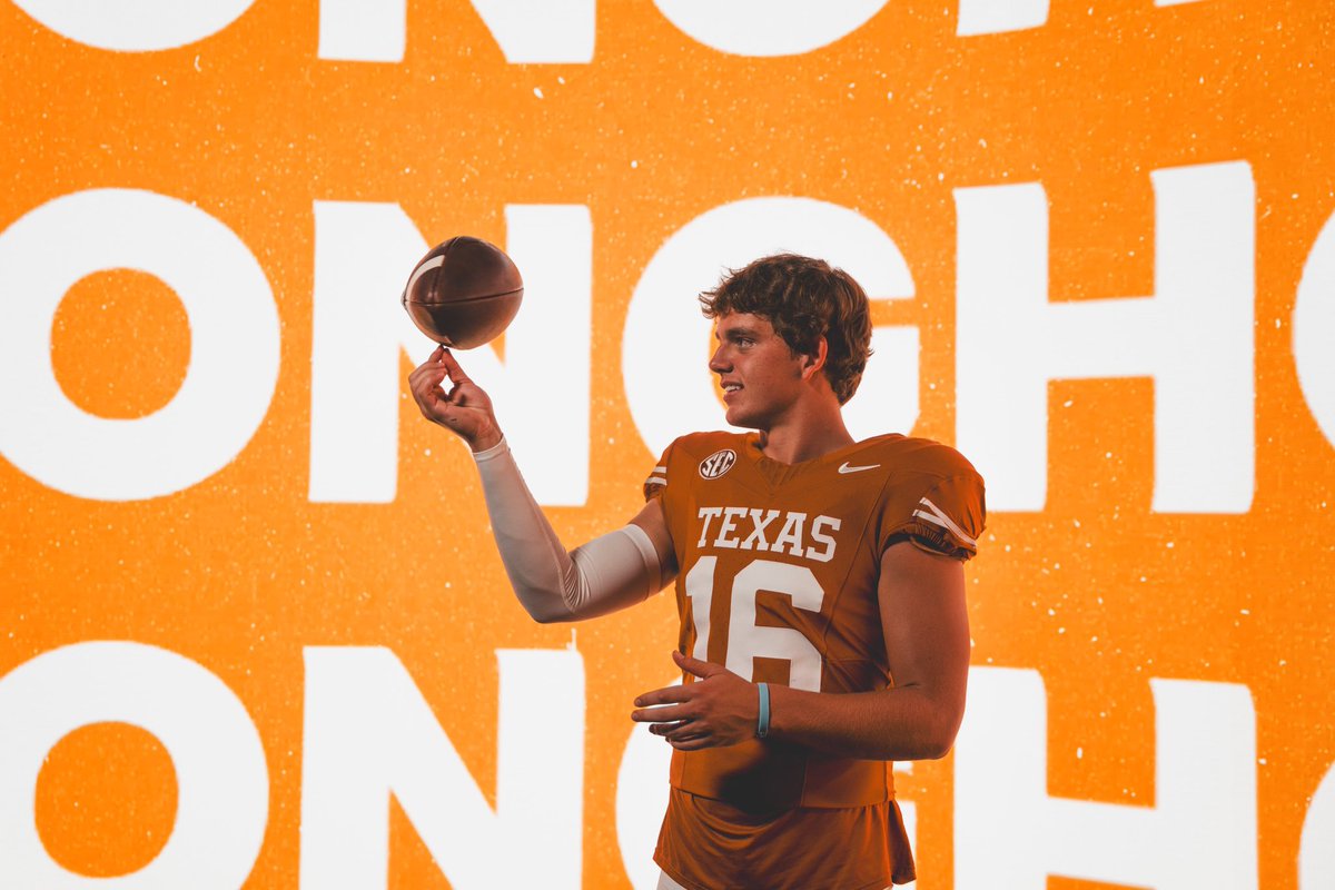 ArchHighlights's tweet photo. Arch Manning, QB1, Texas https://t.co/havsRoMfws