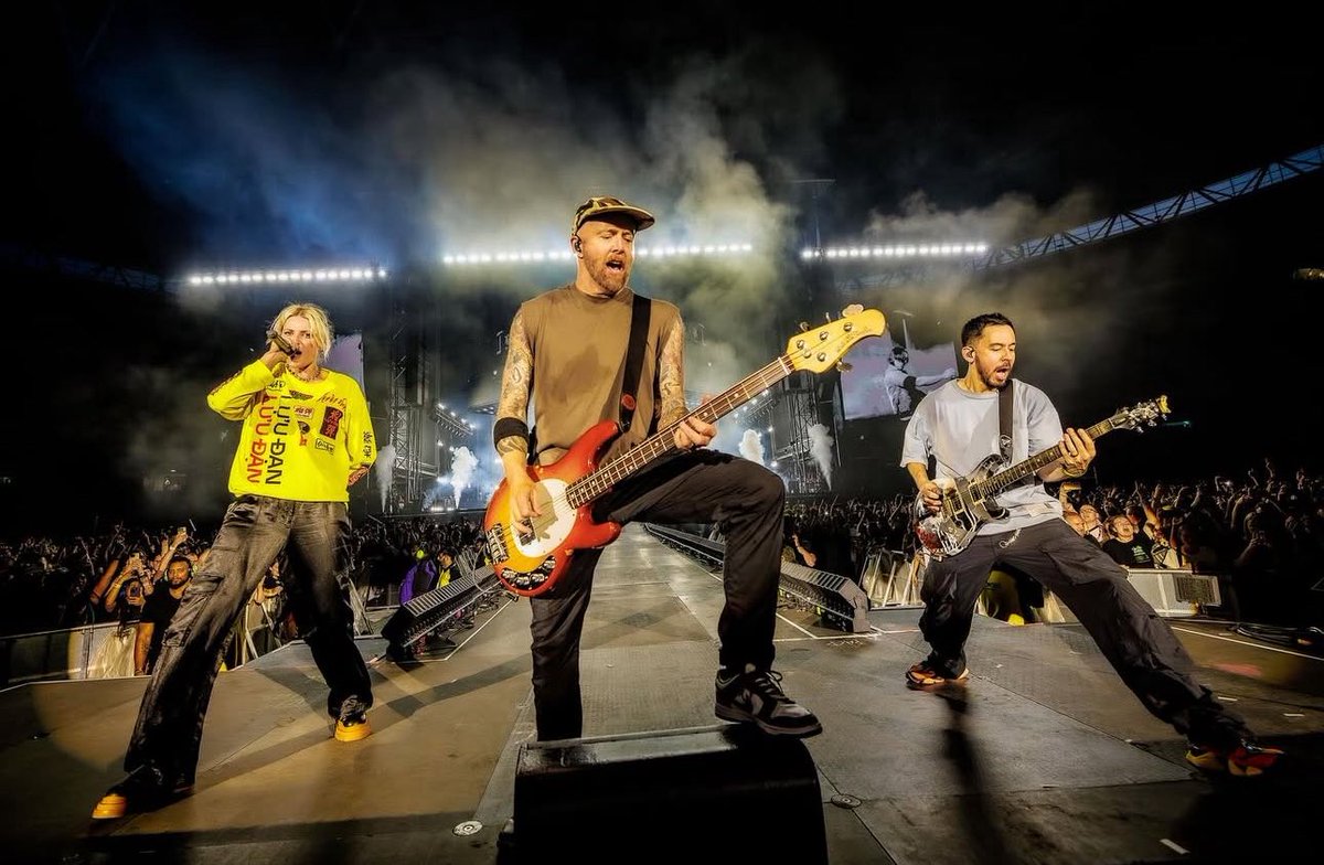 This picture is 🔥 

@/Dave Phoenix Farrell Ig 

#LinkinParkWembley