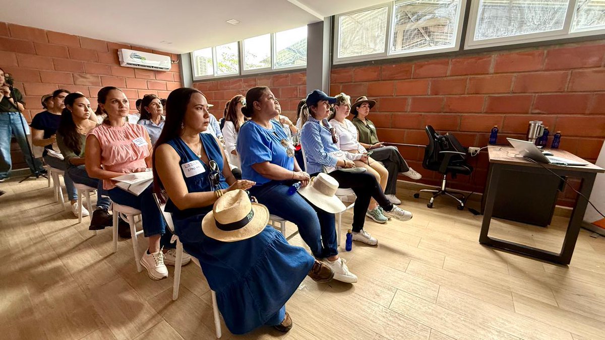 OwitEcuador tweet media