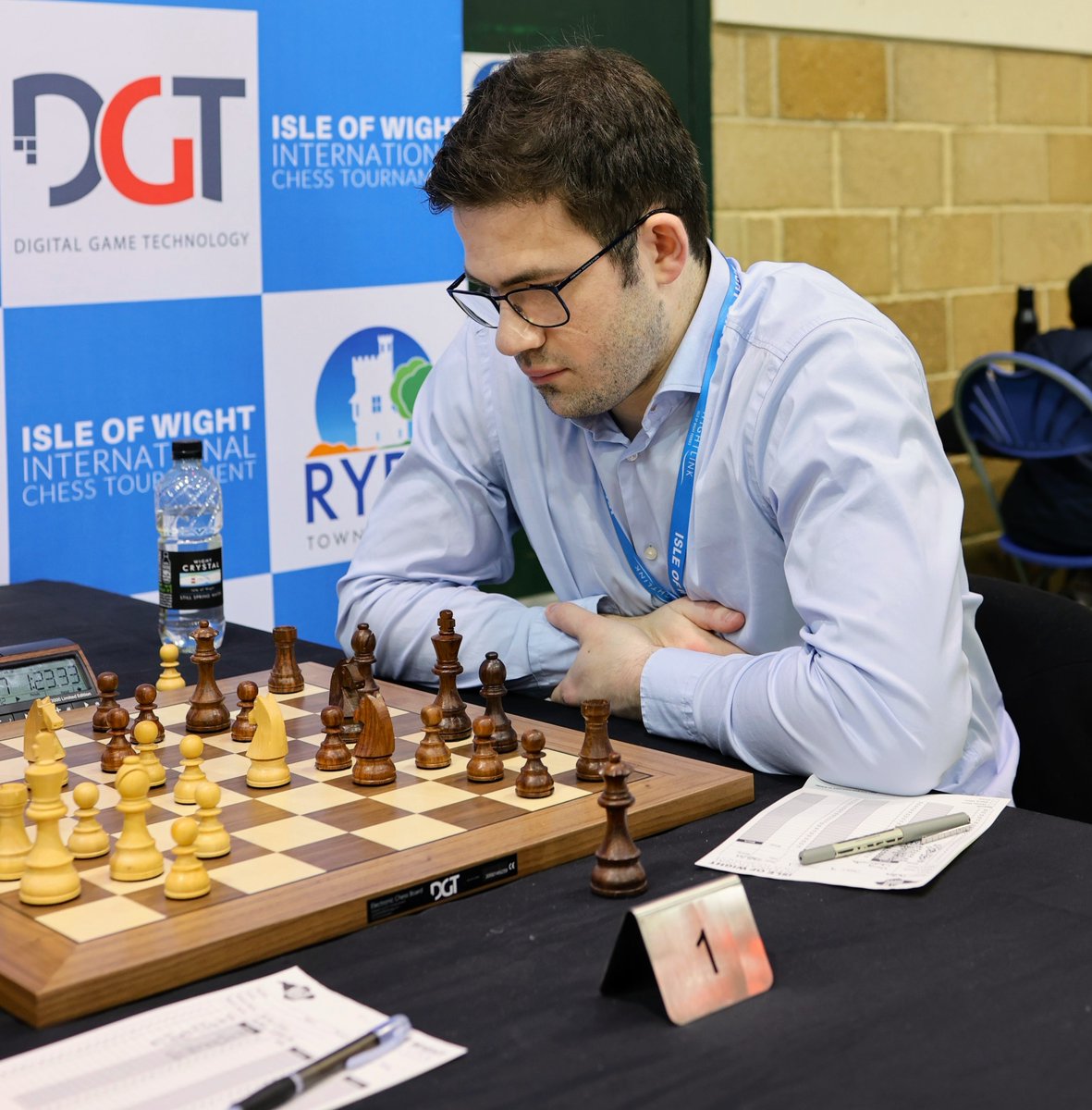 ♟️ GM-elect Matthew Wadsworth returns for the 2026 Isle of Wight Chess! 

In 2025, he tied 1st on 7/9, missing the trophy on tiebreak after a dramatic Rd 9 draw vs GM Cheng. Now officially GM-elect, he’s back to fight for the crown! 🔥🏆

#IOWMasters #Chess