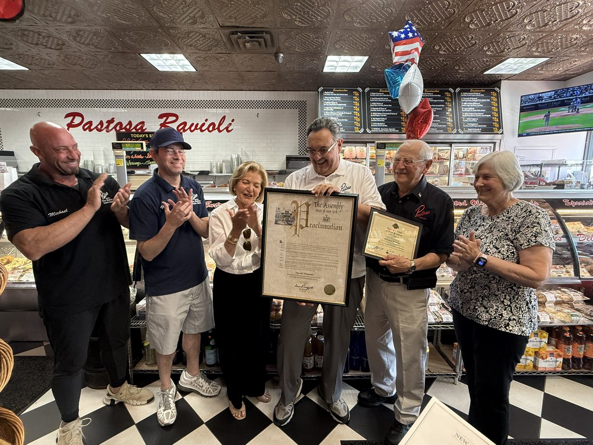 SamForNYC's tweet image. Everyone loves Pastosa!
Yesterday, I had the privilege of officially inducting Pastosa Ravioli of West Brighton into the New York State Historic Business Registry in honor of more than 50 years of service to our Staten Island community. This recognition is really about the man…