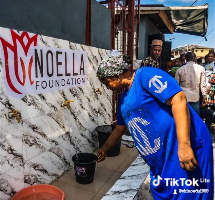 GoldChikodi's tweet image. Seyi Tinubu continues his impactful work, like providing clean water in Ajegunle through Noella Foundation, purely out of conviction, yet the “vim” against him persists. #SeyiTinubuStrides