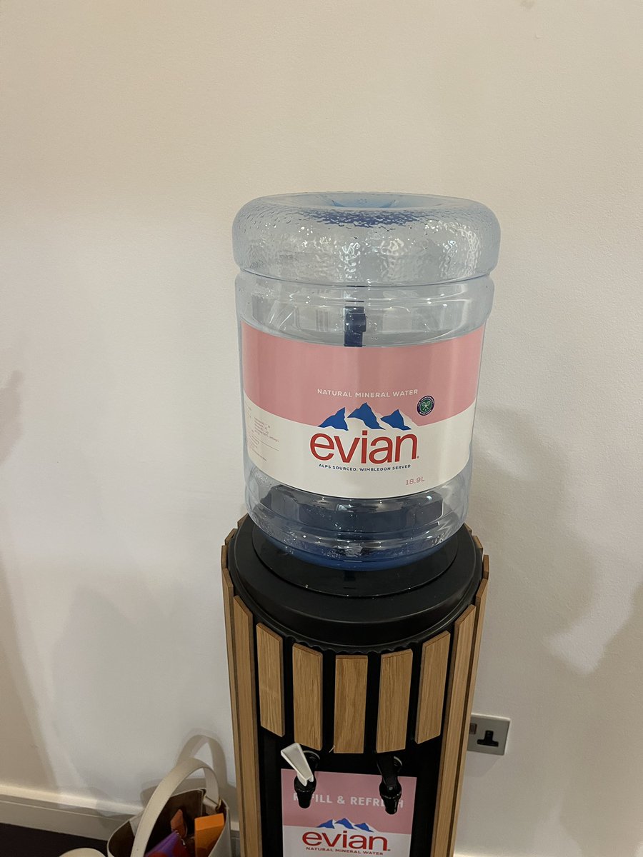 rnew111's tweet photo. @evianwater Great idea if they refill the refills! This one still empty after 30 minutes https://t.co/BH5icPQb4S