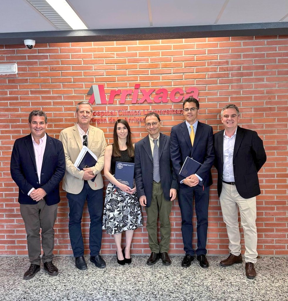 Proyecto CarPriMur (@carprimur) on Twitter photo 📢 Hoy en <a href="/AreaUnoArrixaca/">Área 1 Arrixaca</a> ha presentado su tesis la Dra Noelia Fernández Villa
🫀 Evaluación y resultados interconsulta telemática AP-Cardiología en Murcia:
✅ 59% sin derivación presencial
⏱️ Respuesta <1 día
📉 Menos espera, más eficiencia
#SaludDigital #IA #Murcia 📢 Hoy en <a href="/AreaUnoArrixaca/">Área 1 Arrixaca</a> ha presentado su tesis la Dra Noelia Fernández Villa
🫀 Evaluación y resultados interconsulta telemática AP-Cardiología en Murcia:
✅ 59% sin derivación presencial
⏱️ Respuesta <1 día
📉 Menos espera, más eficiencia
#SaludDigital #IA #Murcia