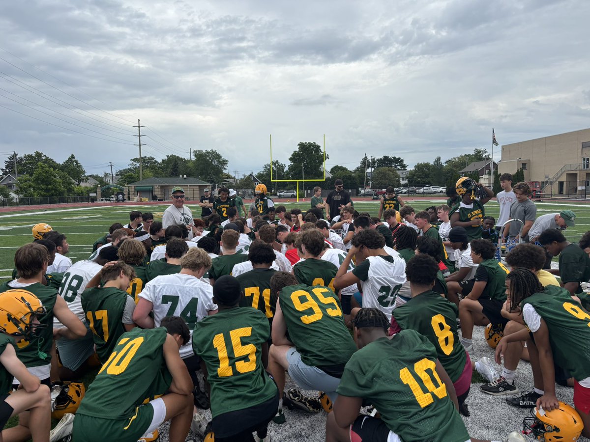 The eagles were back at it this morning. #edsup