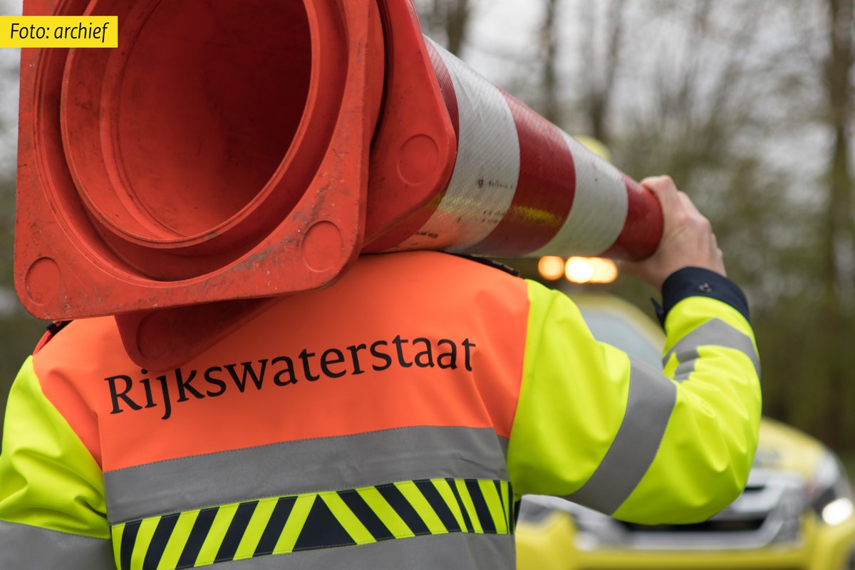 Vrachtwagen gekanteld en diesel op wegdek A58 richting Vlissingen