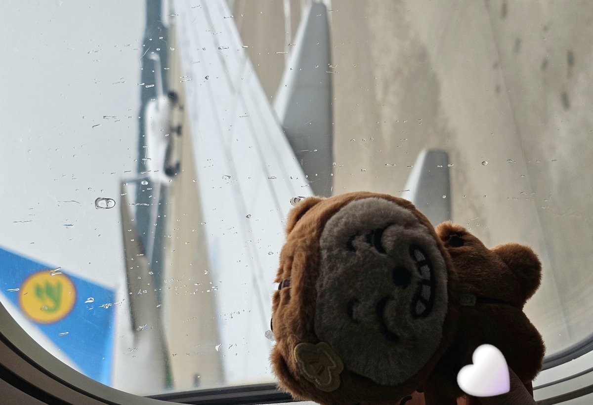 SHINE__37's tweet photo. 내 세상을 넓혀줘서 고마워 ~ ~ ♡ ♡ https://t.co/JUgAkL65rz