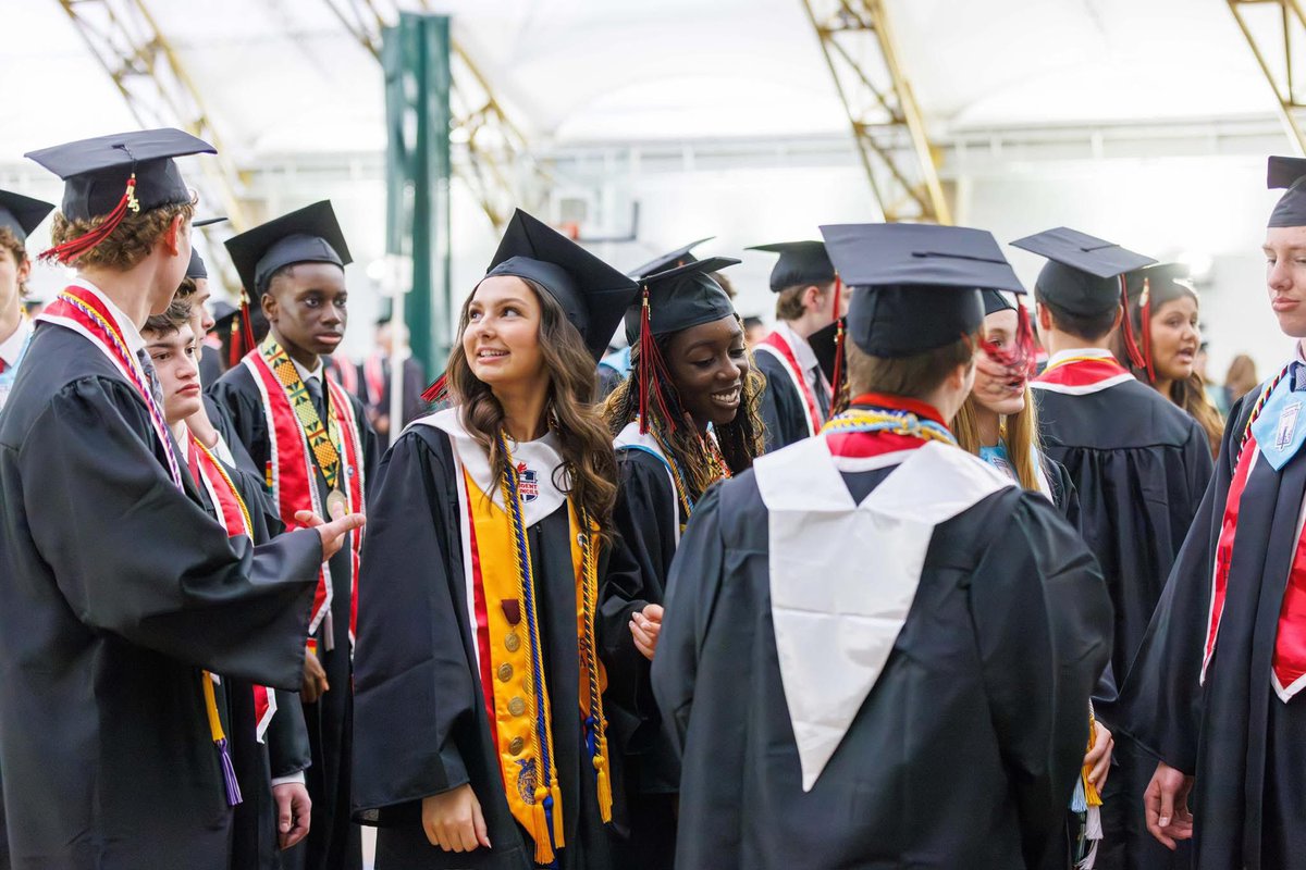 GRADUATION GALLERY: Congrats to Linganore High 2025 graduates! Check out our gallery for more pictures from the school's graduation ceremony. 🎓

fcpsmd.lightfolio.com/gallery/lhsgra…