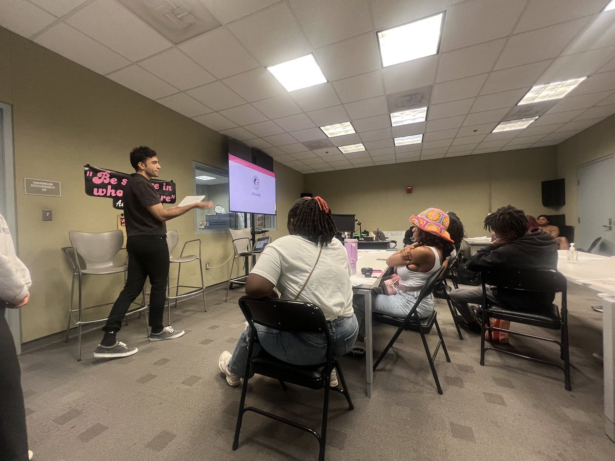 PhilipSipher's tweet image. Thank you so much, @theaward, for the wonderful visit and inspiring conversation at @DCDPR! We’re excited to build strong relationships and make the transition to college and professional careers smoother. #dprprograms