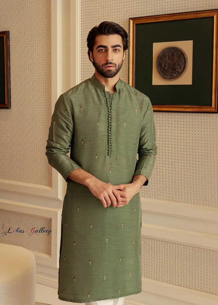 DesignerBridals's tweet image. Nameer khan in Pine Green Classic Men kurta with hand fabricated Potli buttons and tiny embroidered motifs with white Pajama libasgallery.com/products/embro… 
#kurtacollection #kurtadesigns #greenkurta #loopbuttons #seriesbuttons #kurtaformen #pakistanikurta